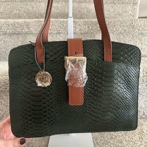 Elegant Isle Lacoda Green Snake-Embossed Leather Handbag - NWT